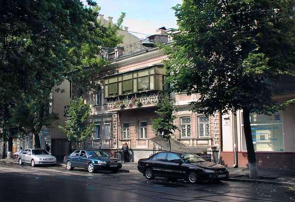 Apartment Kostiantynivska Киев Экстерьер фото